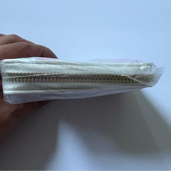 Hello Kitty  Wallet - Picture 6 of 7